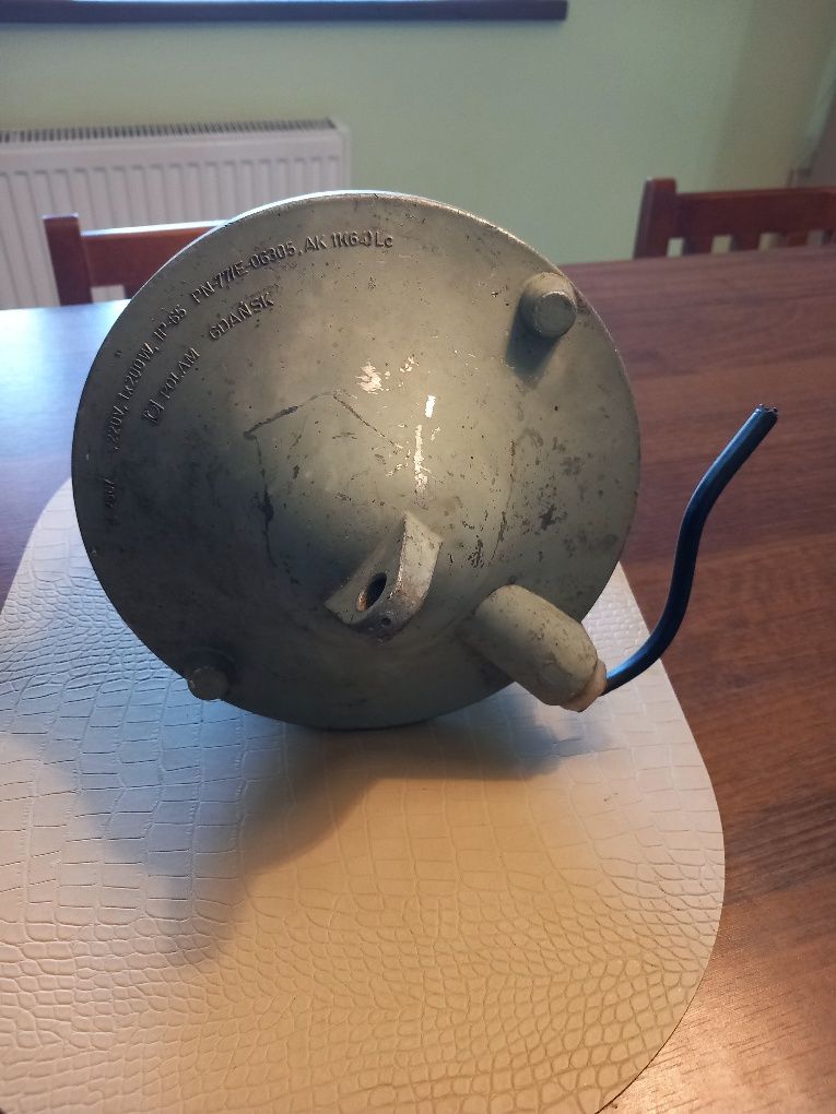 Lampa loftowa z PRL