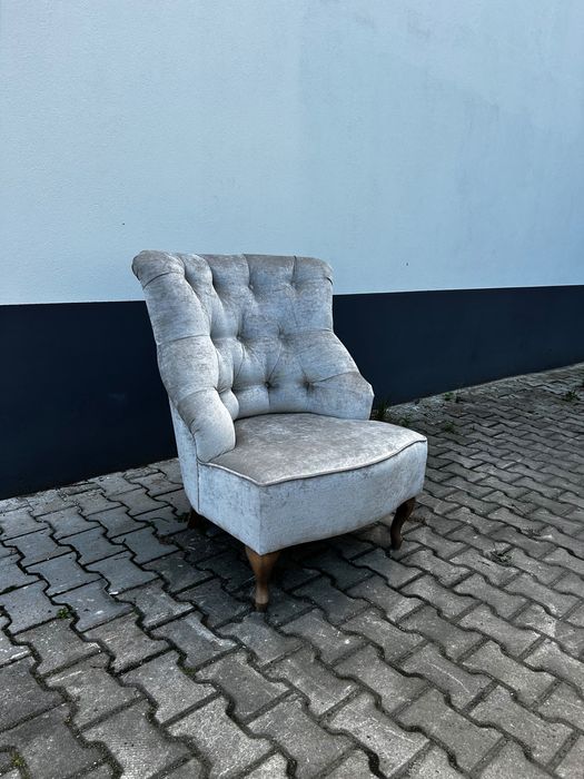 Stylowe krzesło, fotel w bardzo dobrym stanie
