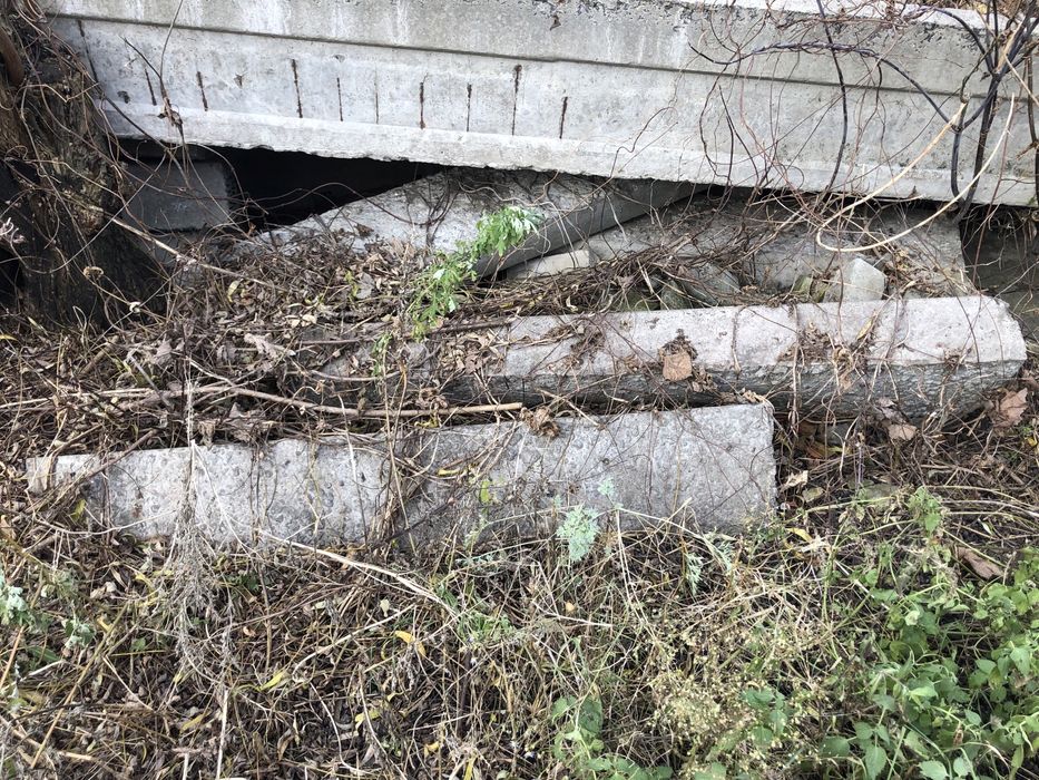 Продам бордюри дорожні залізобетонні