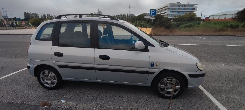 Vendo carro impecável
