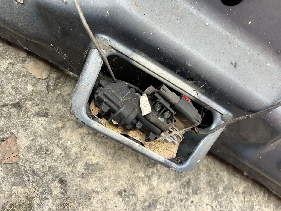 Кришка Багажника шкло Крайслер Грандвояджер Додже