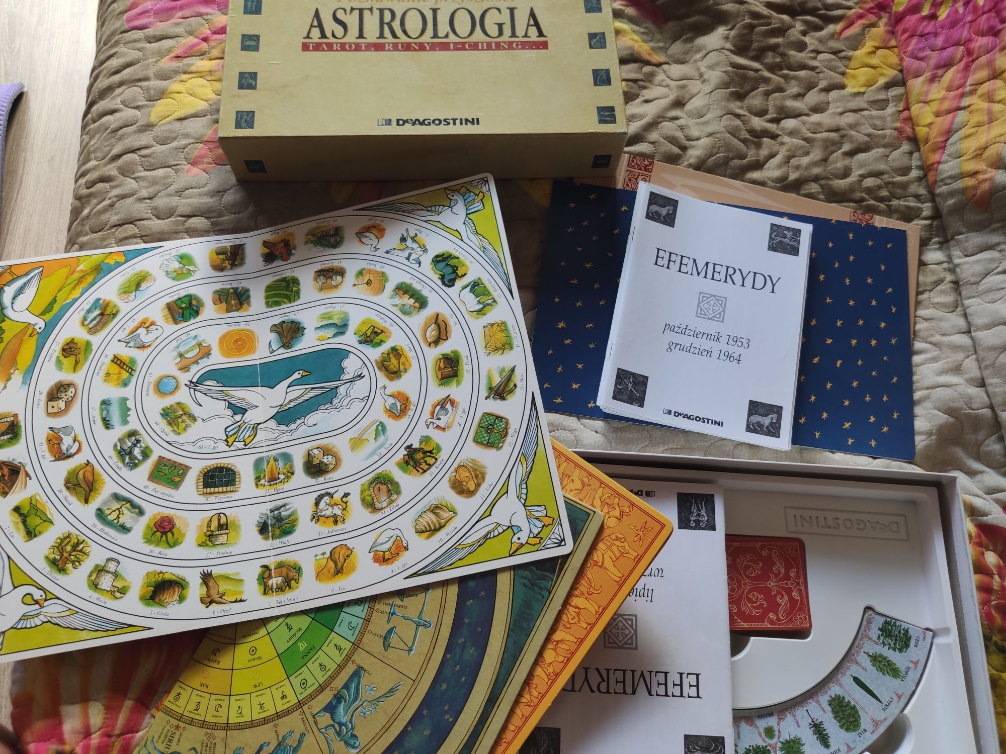 Astrologia, Tarot, Runy, I Ching De Agostini