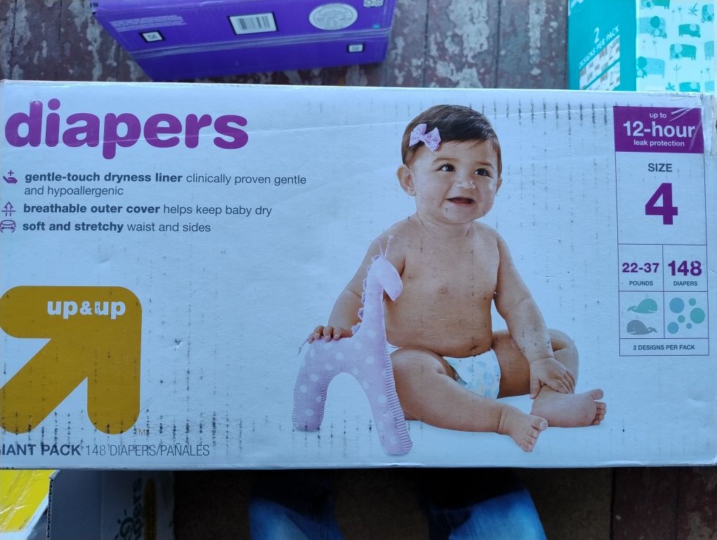 148 шт. Pampers Premium Diapers 4, 10-16 кг. США.