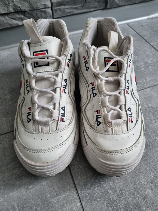Fila białe buty sportowe