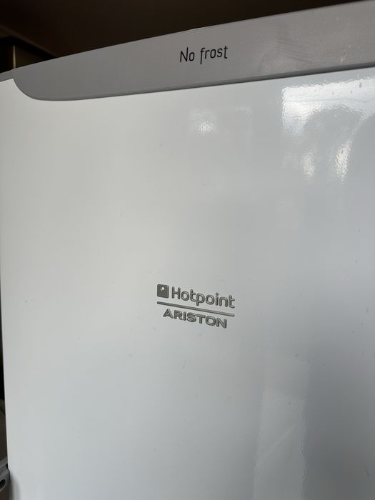 морозильна камера Hotpoint ARISTON No frost Mod.UPS 1711 F/H