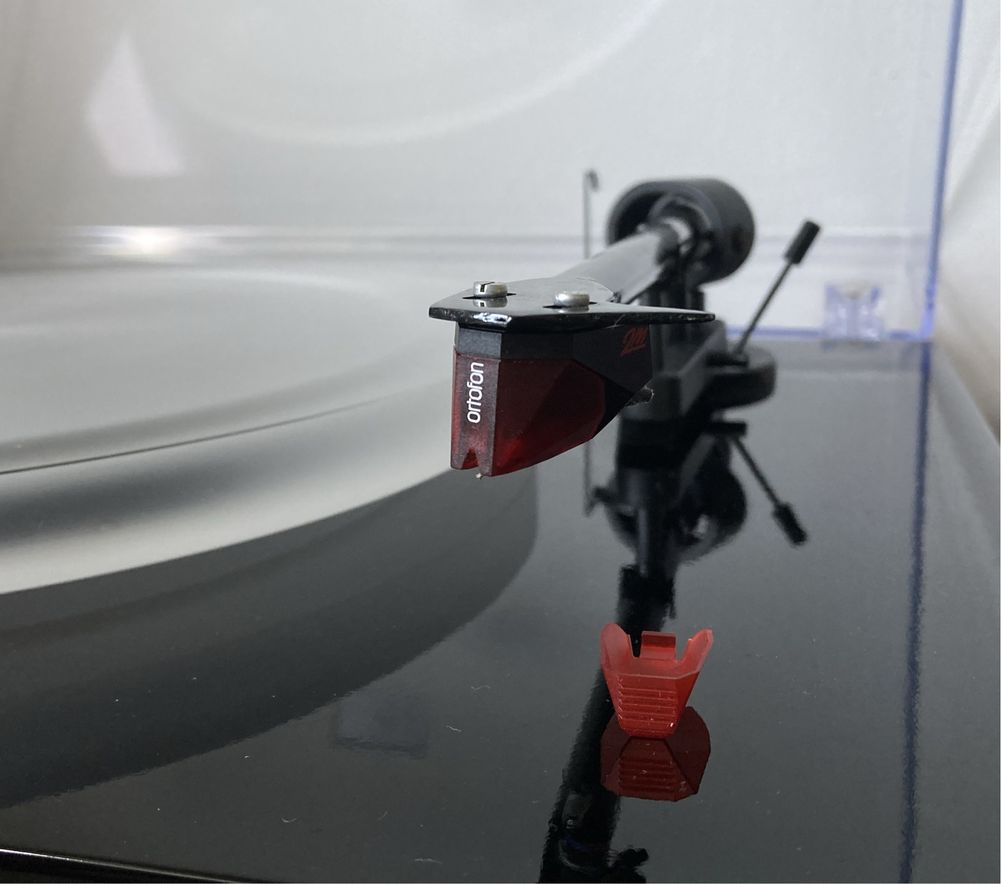 Pro-ject Debut Carbon