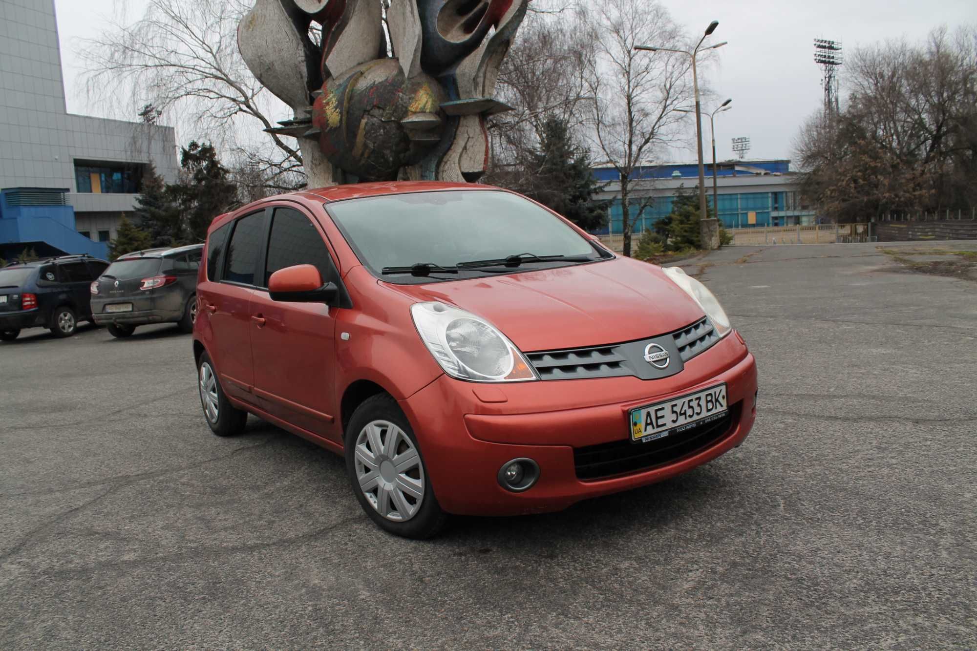 Продам Nissan Note 1,6 Aвтомат Газ/Бенз