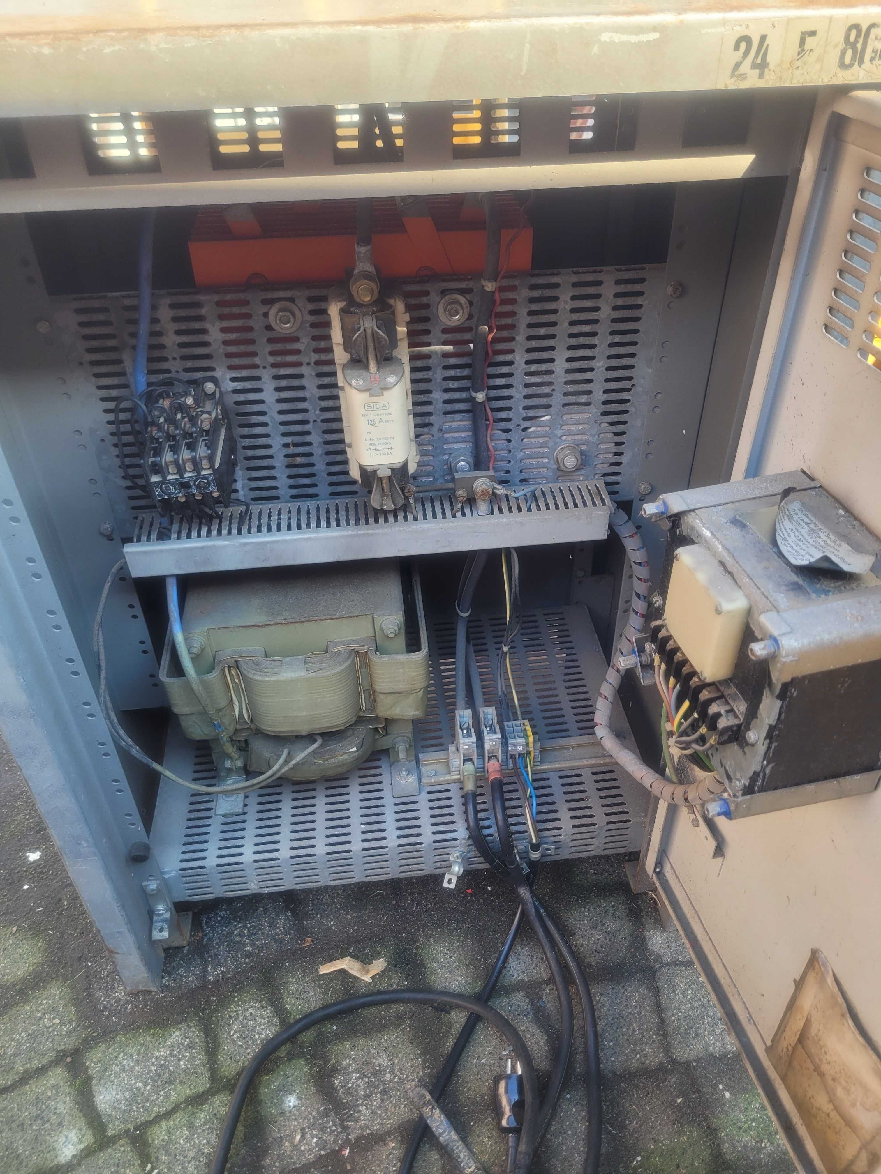 Ładowarka prostownik do wozka widlowego 100a 220v
