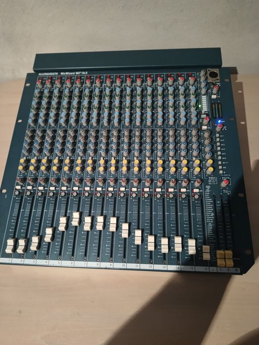 Мікшерний пульт Allen heath wizard Wz3,dbx