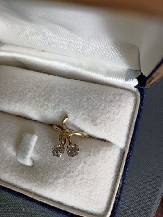 Подарок к Новому году. Серебряные комплекты,кольца янтарь. Бусы янтарь