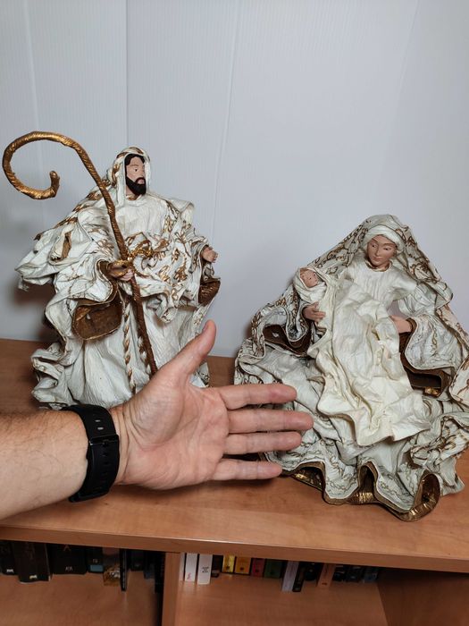 Presépio - 2 figuras + menino ao colo - Artigo de arte em papel maché
