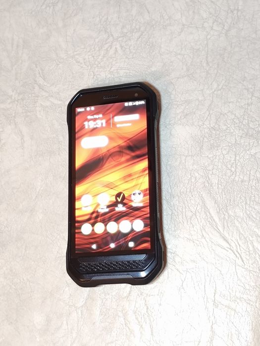 Kyocera Ultra  .