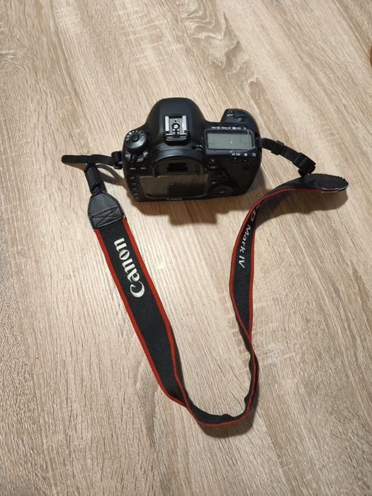 Canon EOS 5D Mark IV