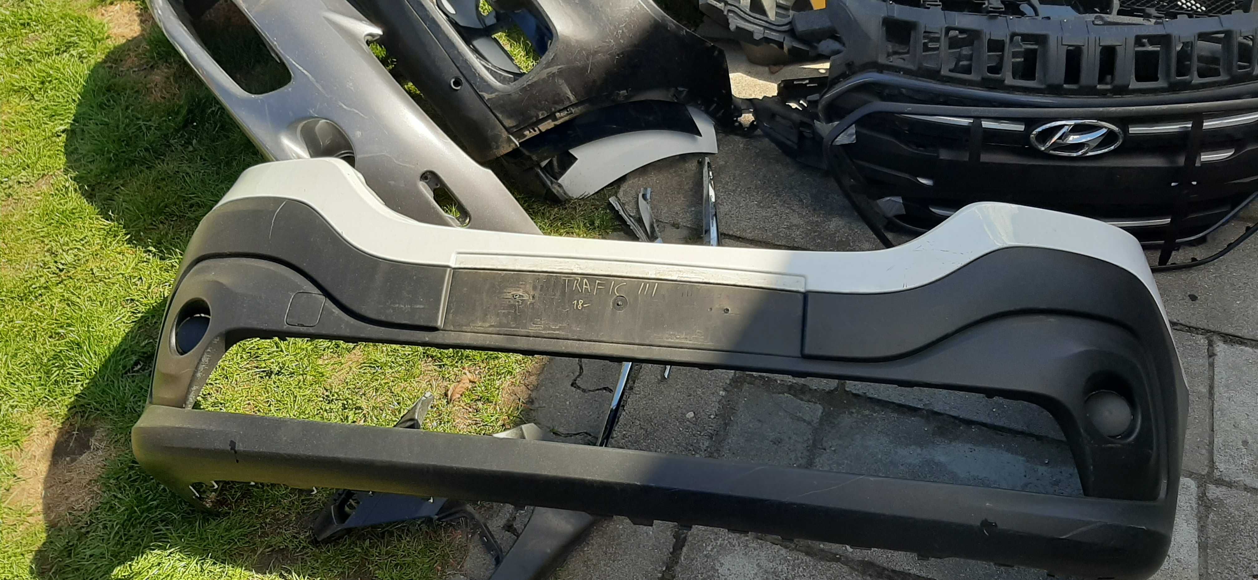zderzak przód trafic 3 primastar3 vivaro