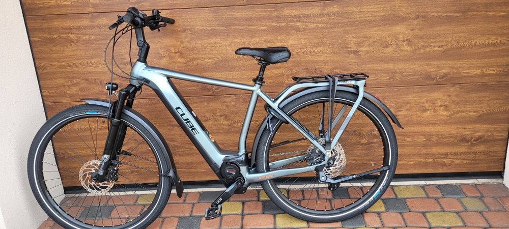 Cube Kathmandu Bosch CX 4