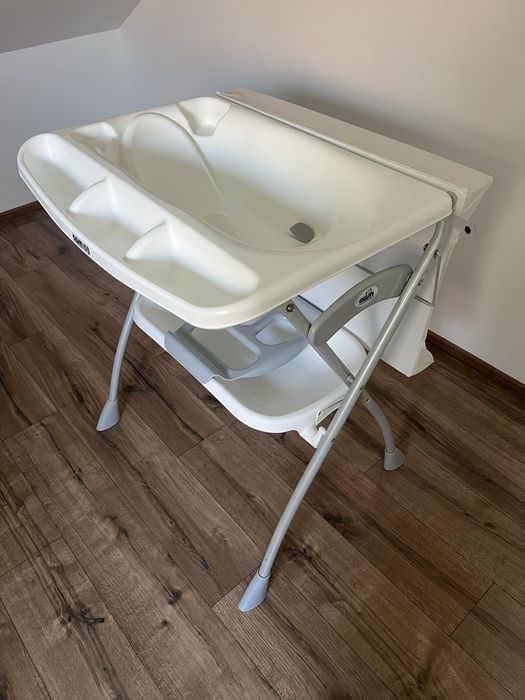 Пеленальний столик у комплекті з ванночкою італійського бренду САМ