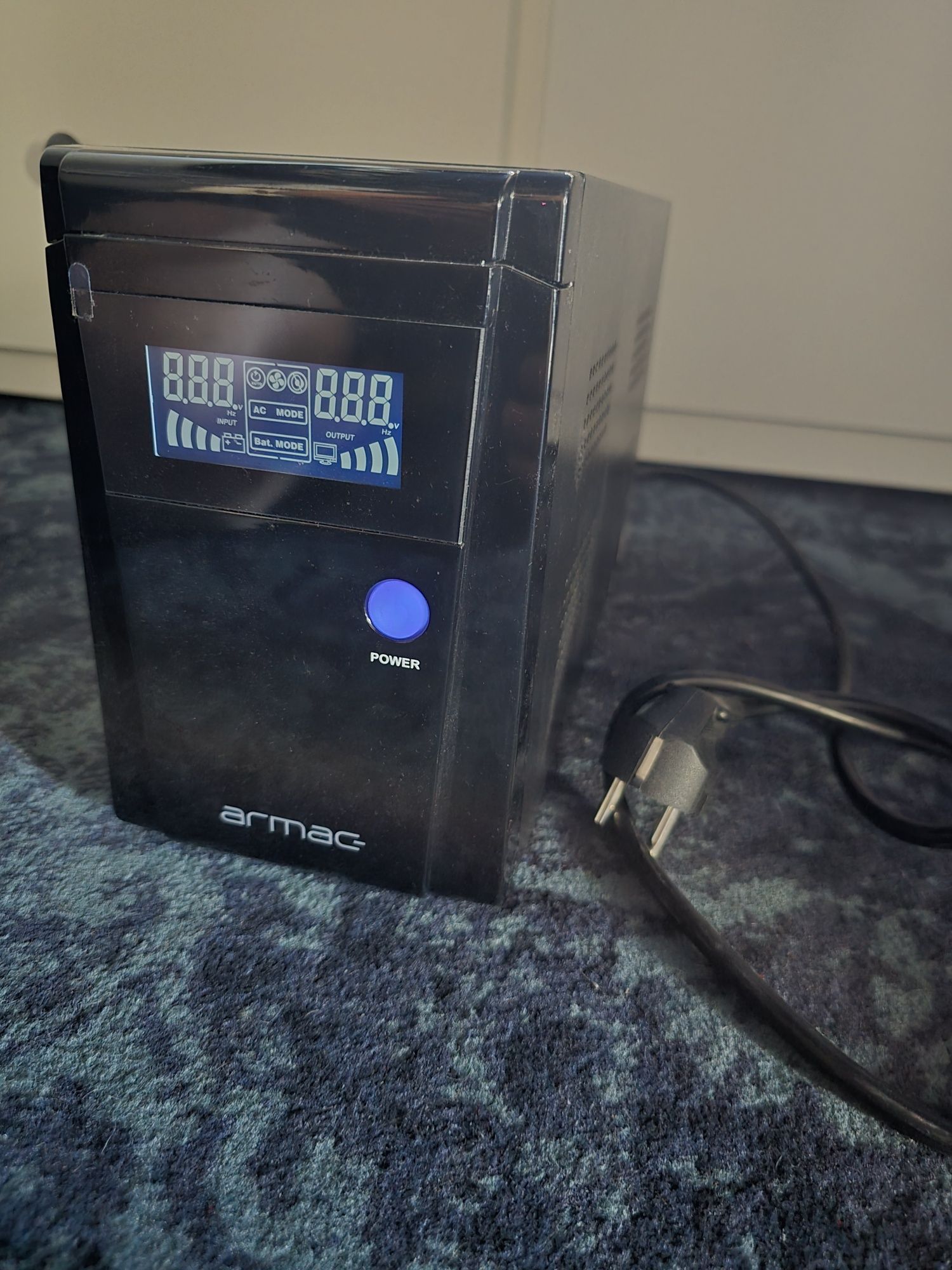 UPS Armac O/1500E/LCD