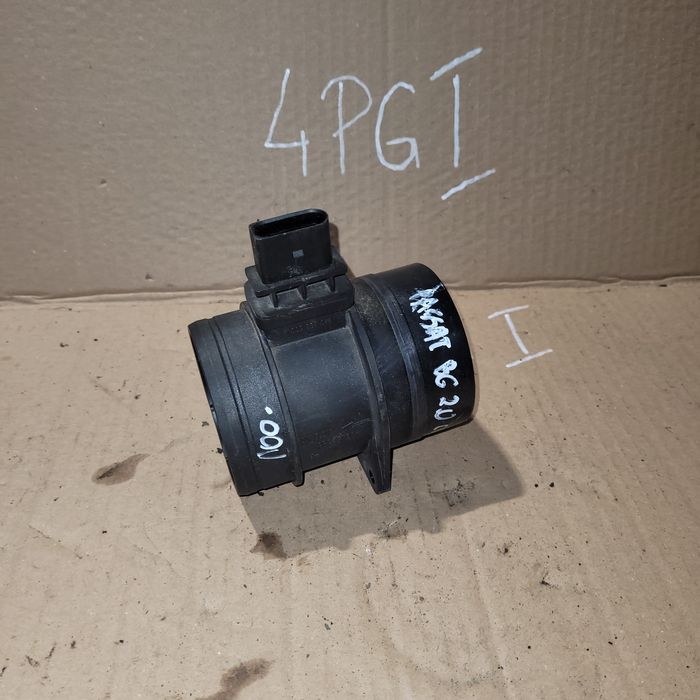Przepływomierz masowy powietrza BOSCH vw passat b6 2.0TDI CR 2009r