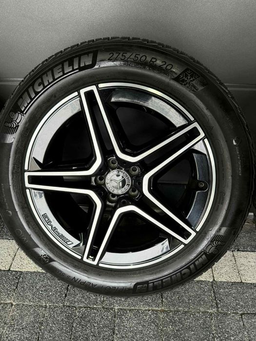 Oryginalne Felgi AMG z oponami do Mercedesa