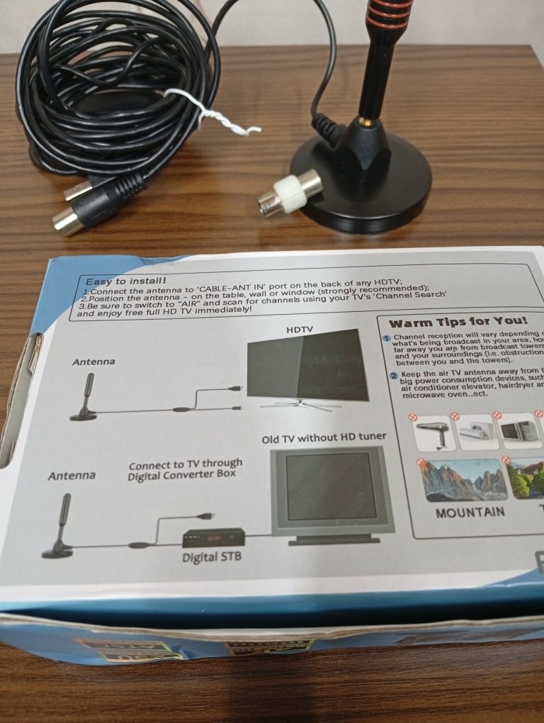 Cyfrowa antena twlewizora 360' odbiór do dvb-t2 z podstawką magnetyczn
