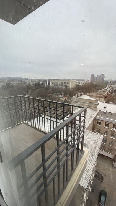 Сдам студию в центре