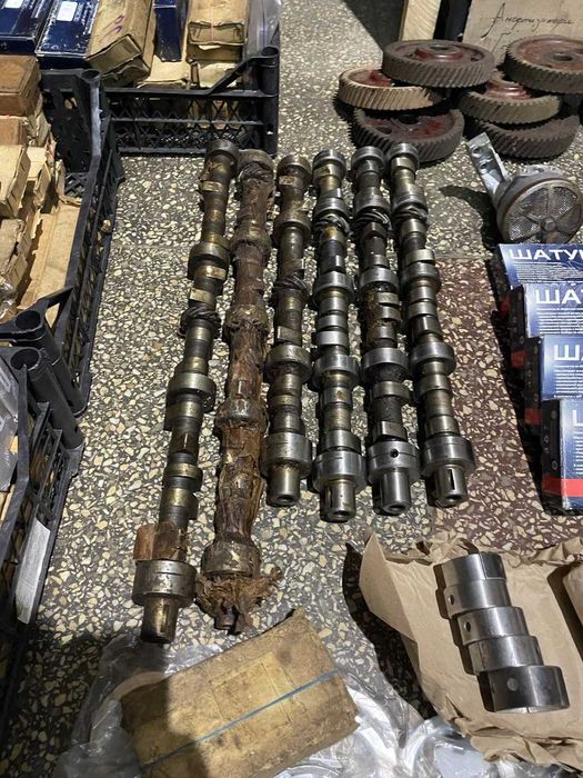 Распредвал, втулки та шестерни распредвала Газ 52, Газ 53, Газ 69, Уаз