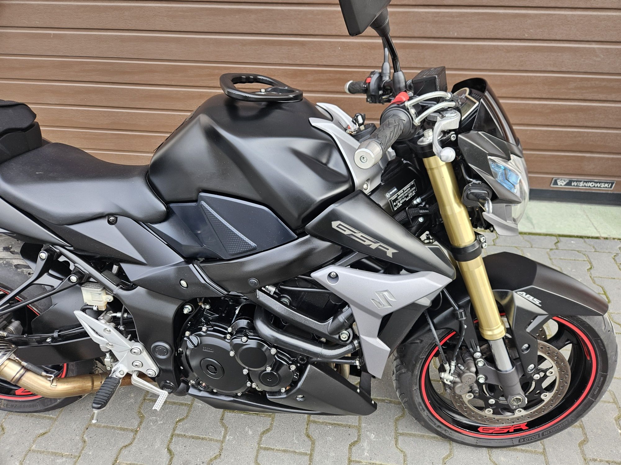 Suzuki GSR 750 ABS /2016/  - Scorpion
