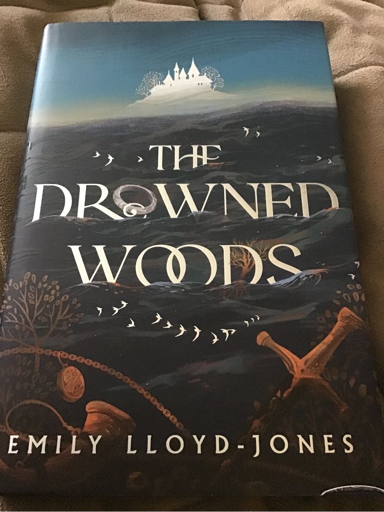 The Drowned Woods- Emily Lloyd- Jones (Illumicrate z autografem)