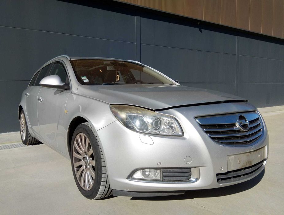 Opel Insignia 2.0 CDTi Sports Tourer 160cv - 2009 - Para Peças