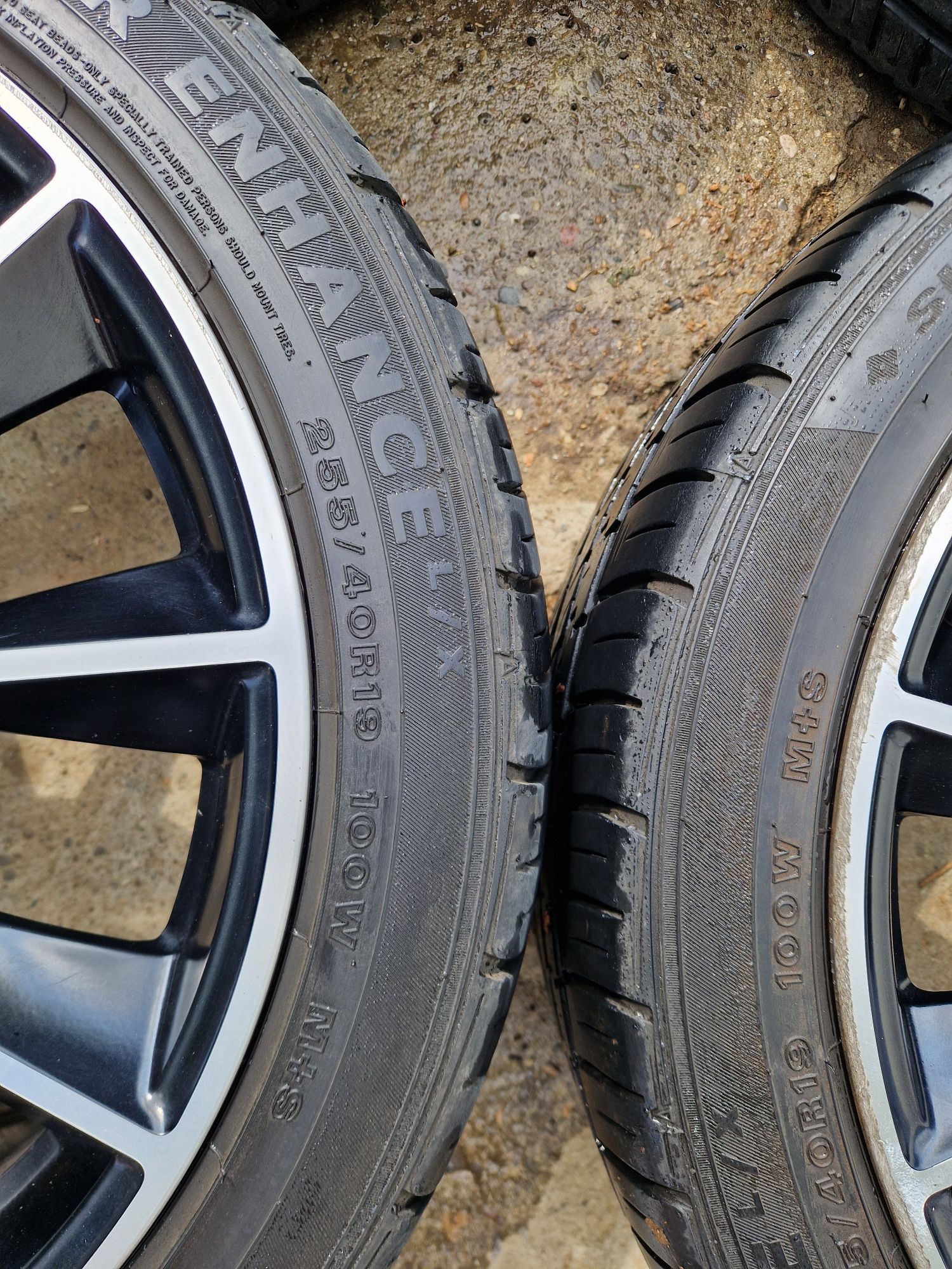 Felgi z oponami Ford Mustang 255/40 R19