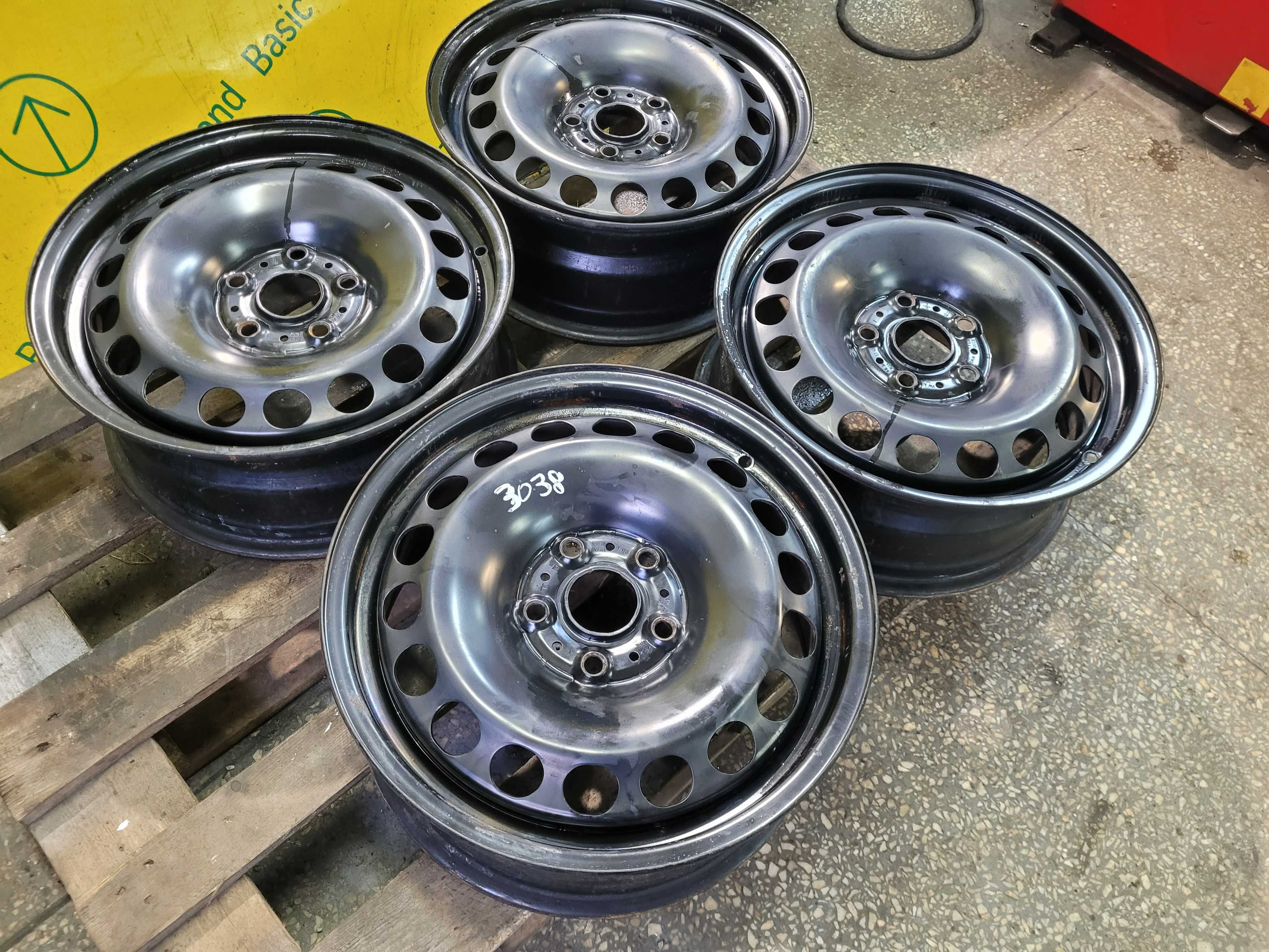 Felgi Stalowe 5x112 16 VW Golf V VI Passat Audi A3 A4 Skoda Octavia