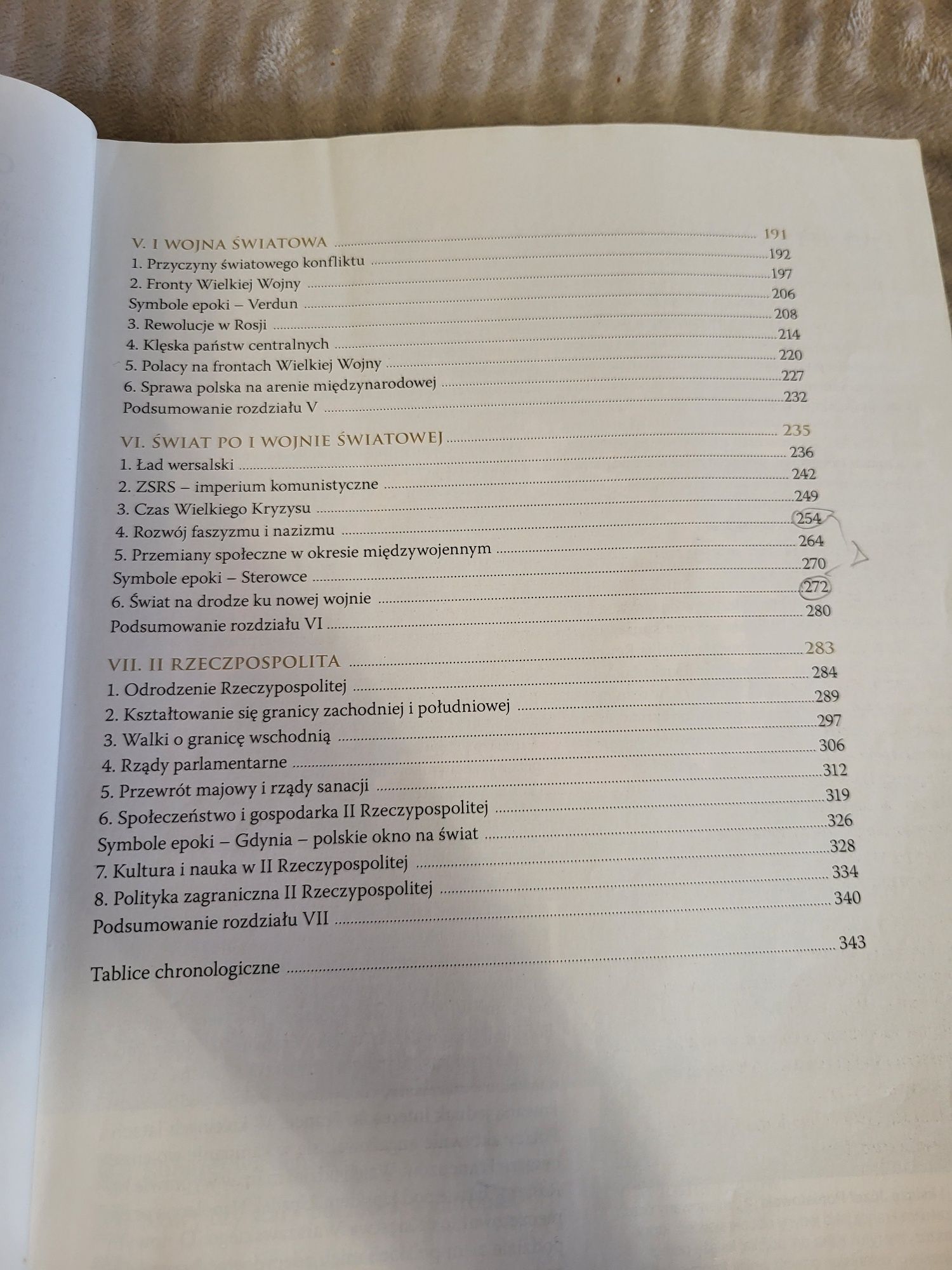 podręcznik "poznać przeszłość 3"