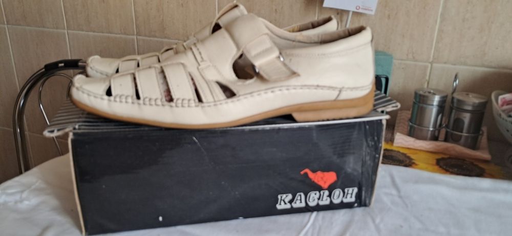 Поодам мужские сандали