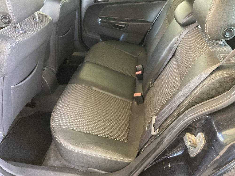 Opel Astra 1.7 Diesel 2009 em bom estado.