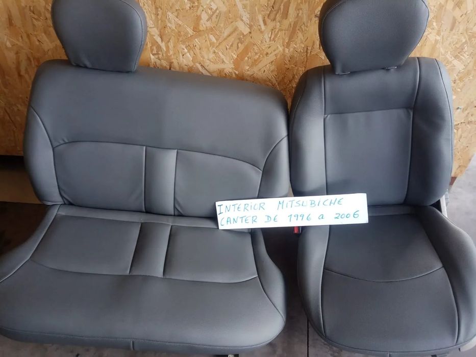 Interior Mitsubishi Canter ano 2000