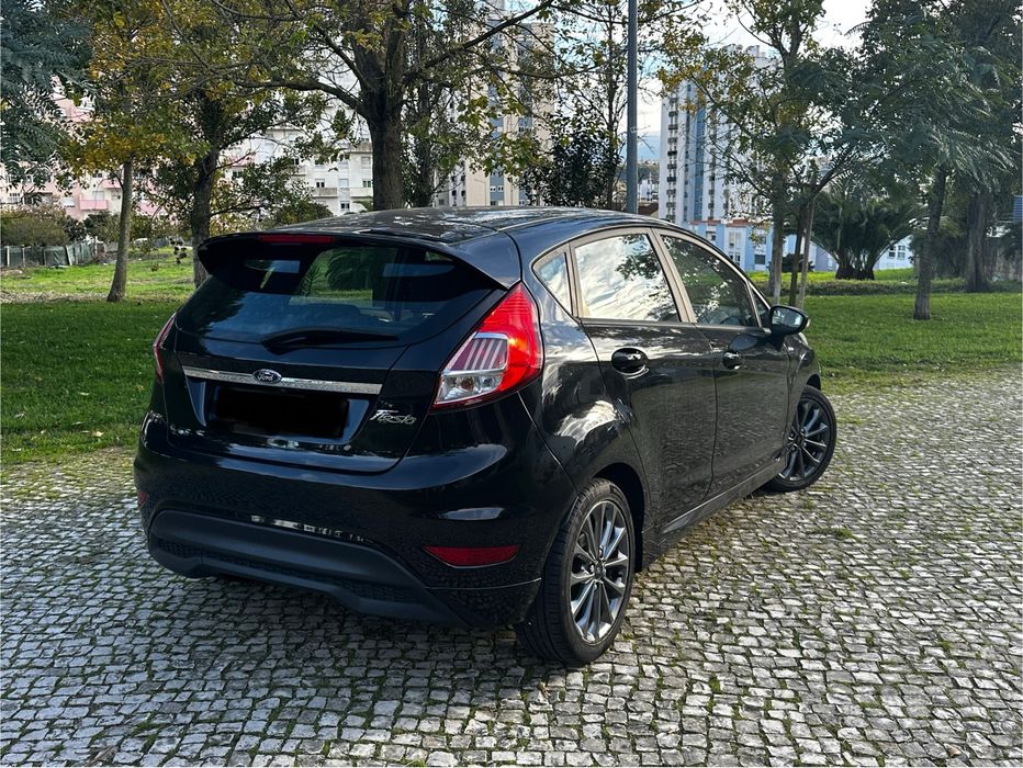 Ford Fiesta 1.5Tdci ST-Line impecavel !!