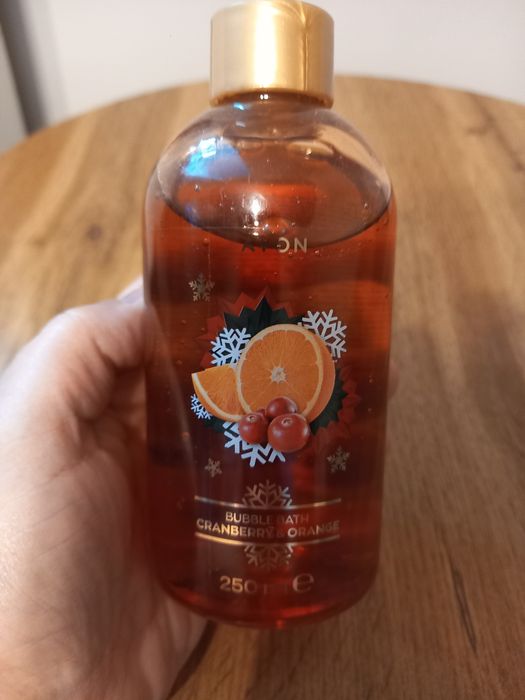 Plyn do kąpieli Avon