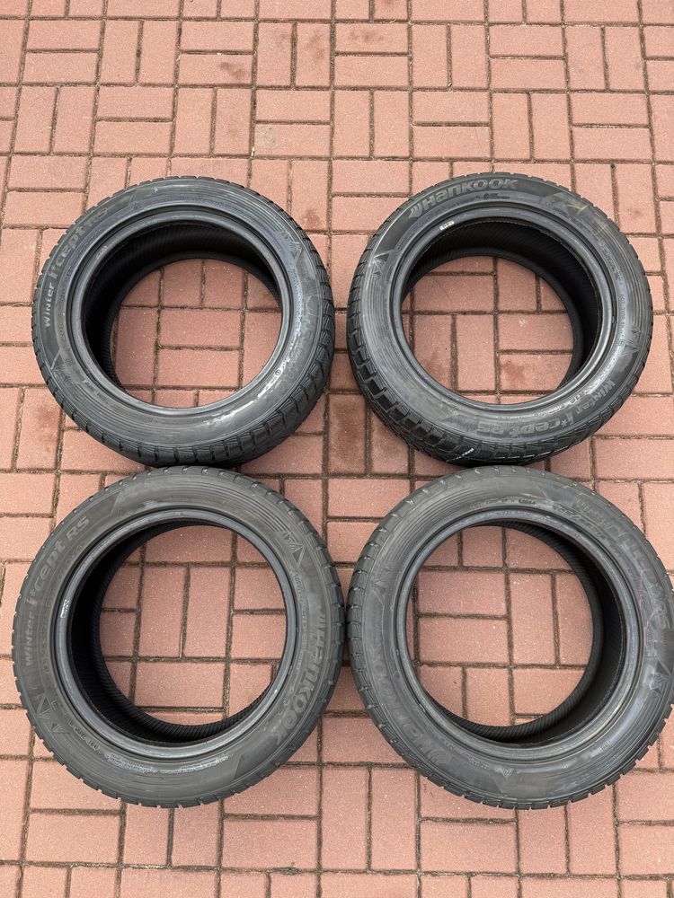 Komplet opon zimowych Hankook 205/55/R16