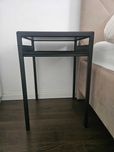 Sprzedam dwie szafki nocne z IKEA