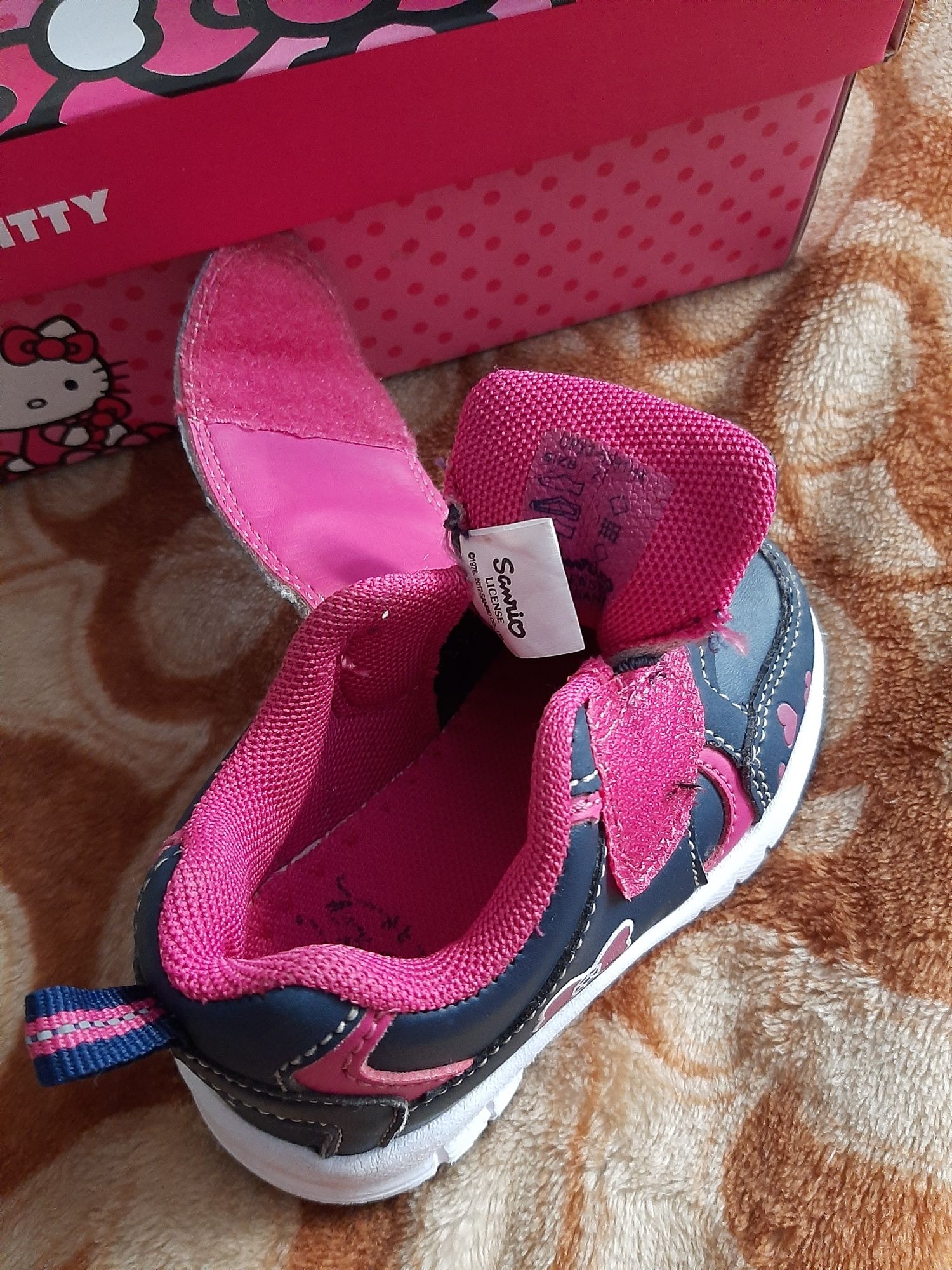 Дитячі кросівочки Hello Kitty