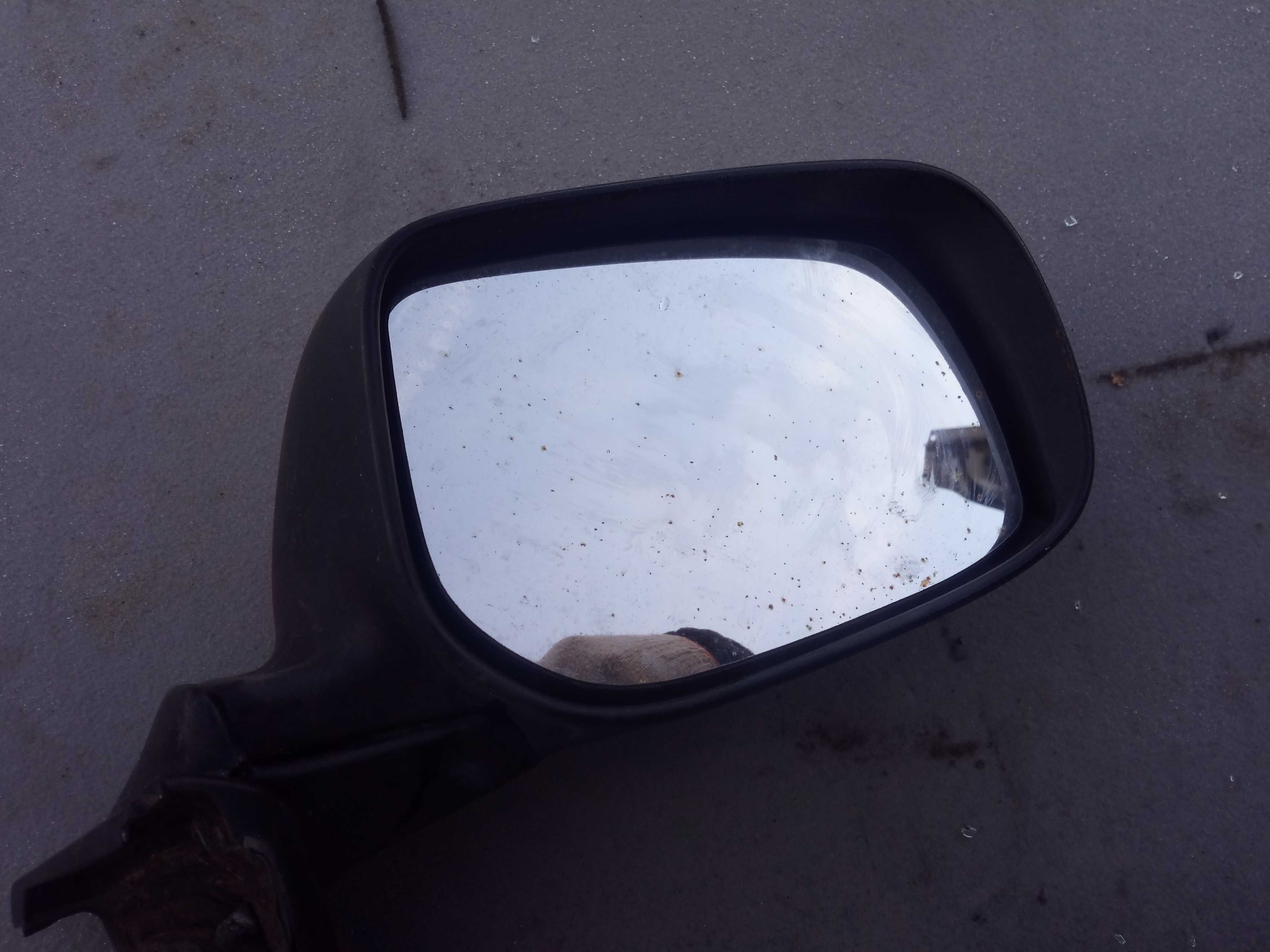 TOYOTA AURIS I 06-09 lusterko prawe europa 5 PIN kolor czerwony 3J6