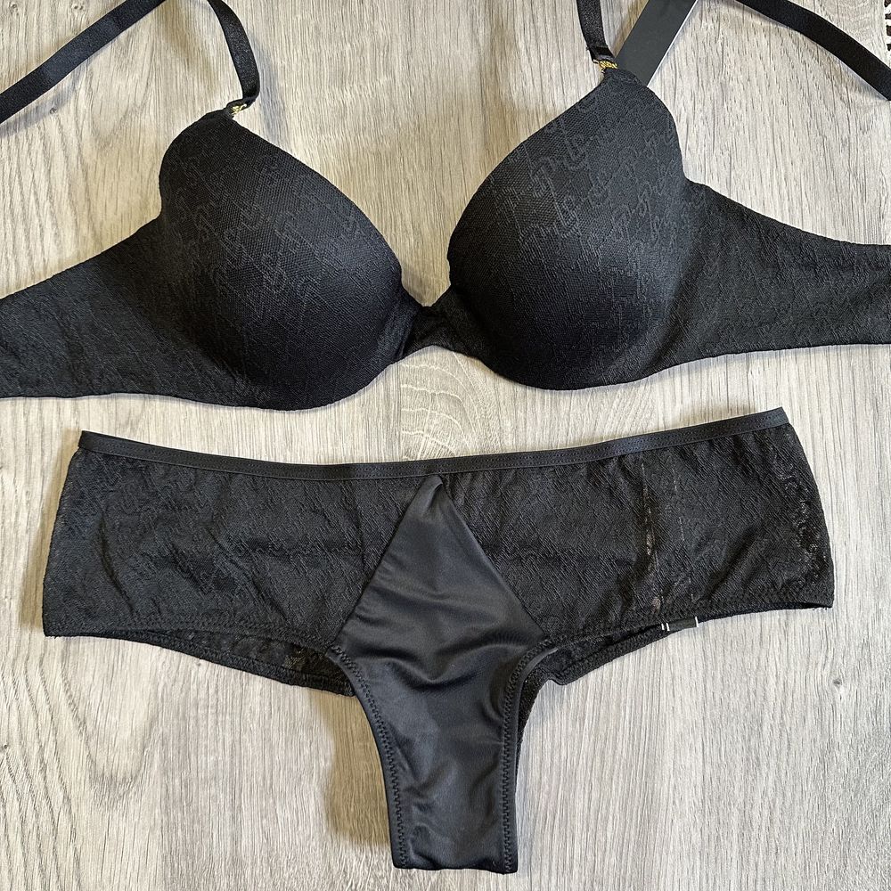 Комплект білизни Victorias secret 75б вікторія сікрет виктория сикрет