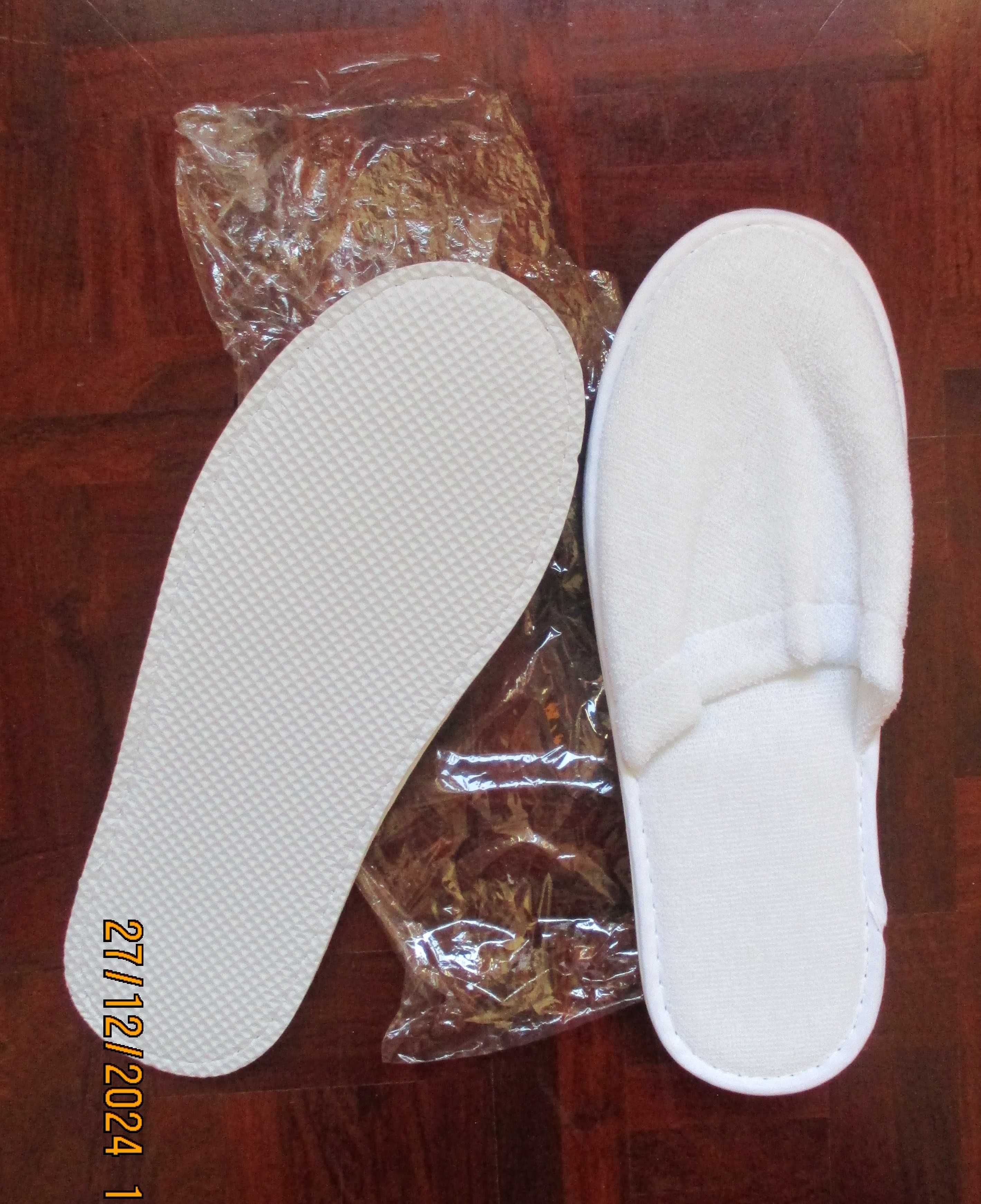 Chinelos de Quarto de Viagem