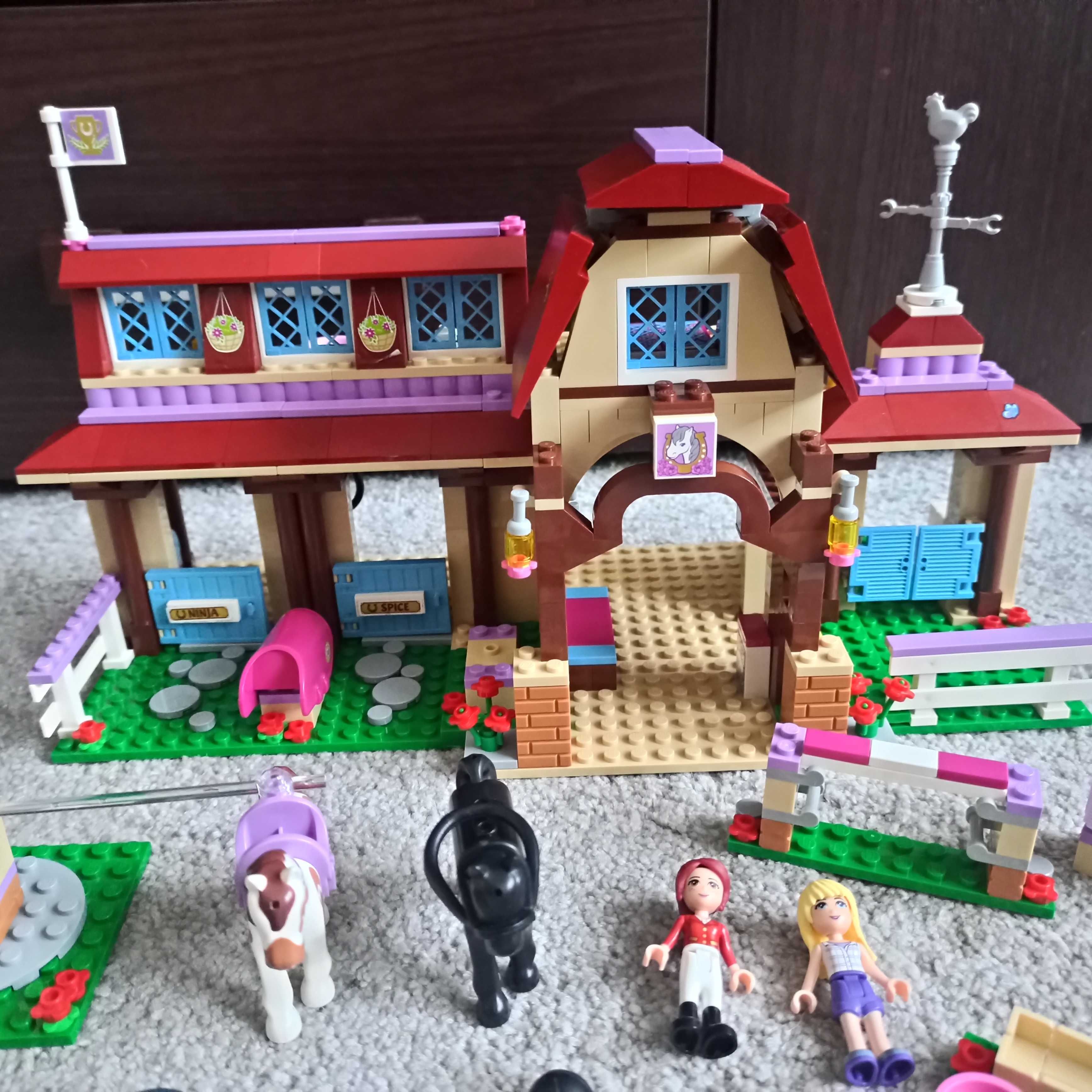 LEGO 41126 friends Klub jeździecki Heartlake kompletny