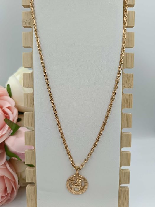 Łańcuszek pozłacany 18k złotem splot królewski, podkowa z cyrkoniami