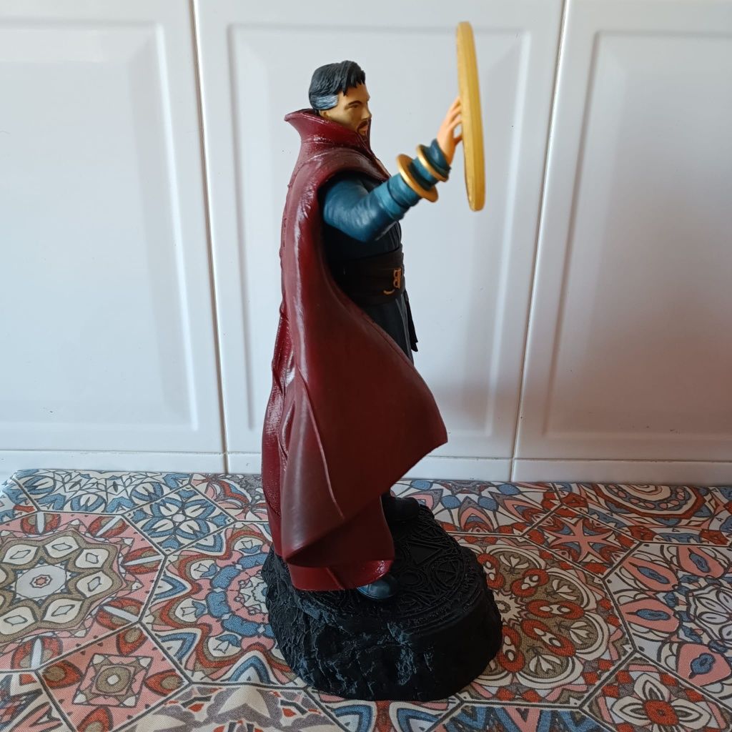 Escultura Dr. Strange