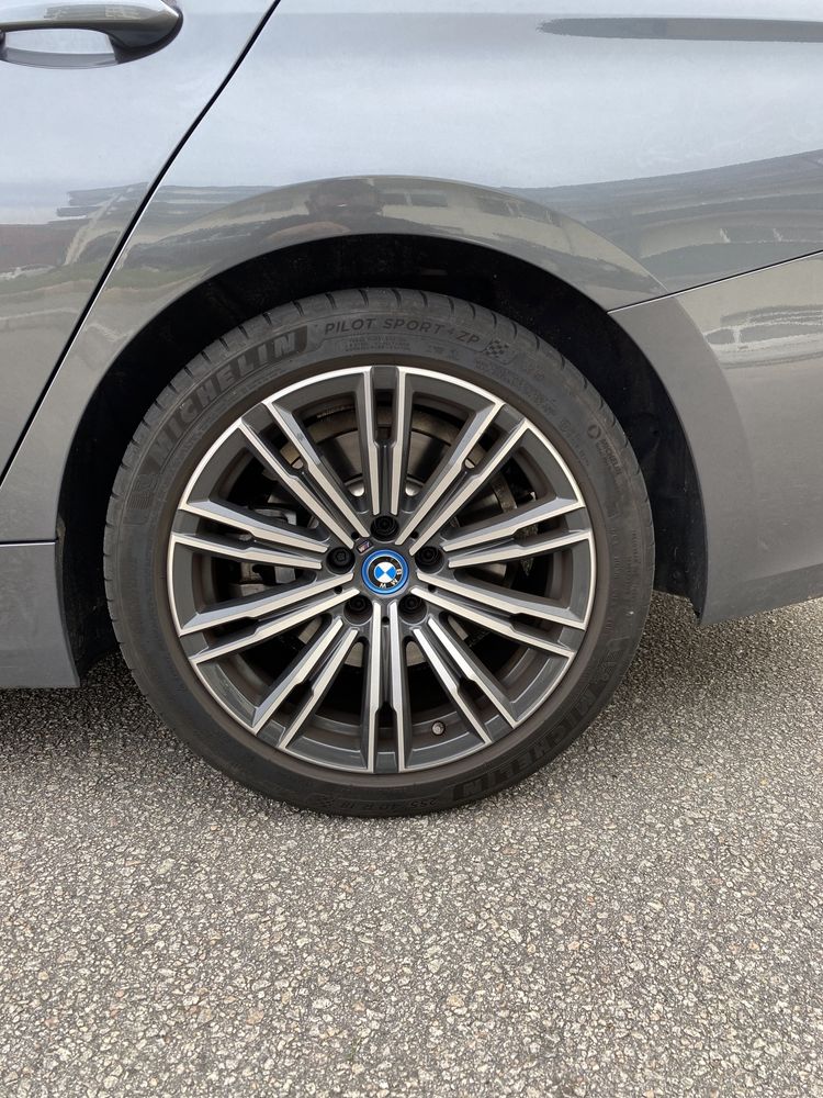 Jantes originais de liga leve BMW M de raios duplos de 18''