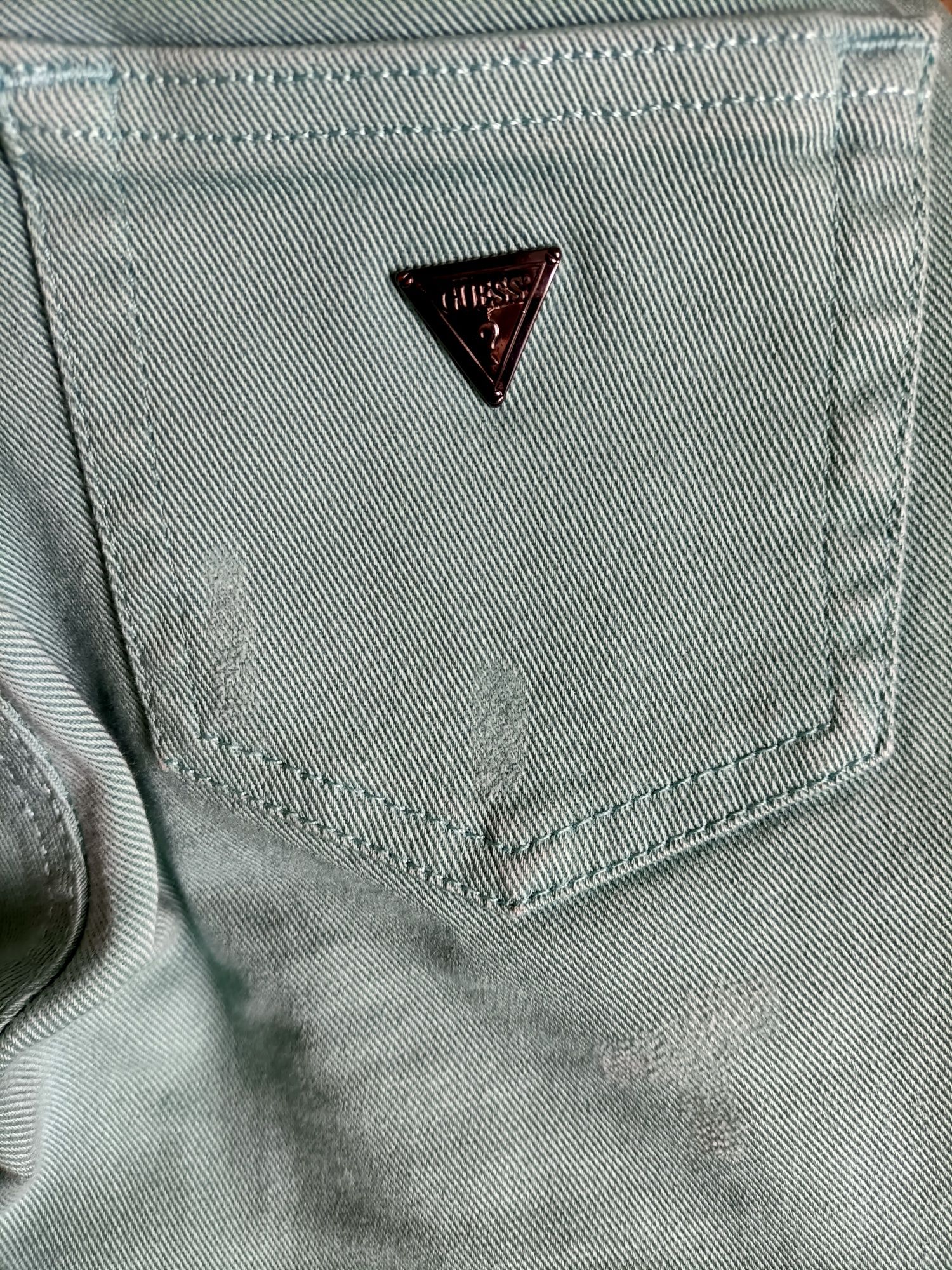 Guess spodnie z dziurami r. 152