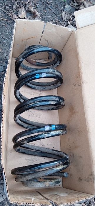 Продам пружини в отличном состоянии не просевшее golf 4