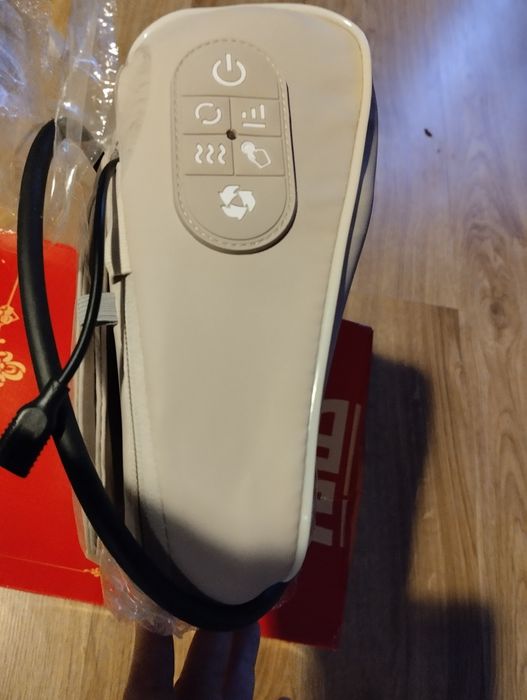 Masażer shiatsu podgrzewana poduszka masująca